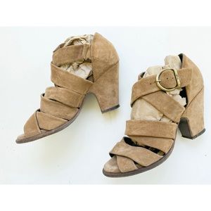 Florentini and Baker suede strap sandal heel sz 6